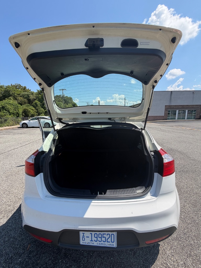 2012 Kia Rio - $3,495