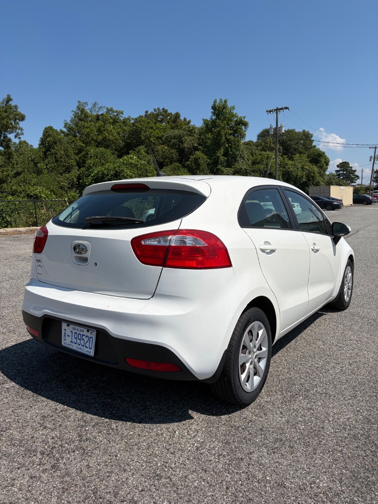 2012 Kia Rio - $3,495