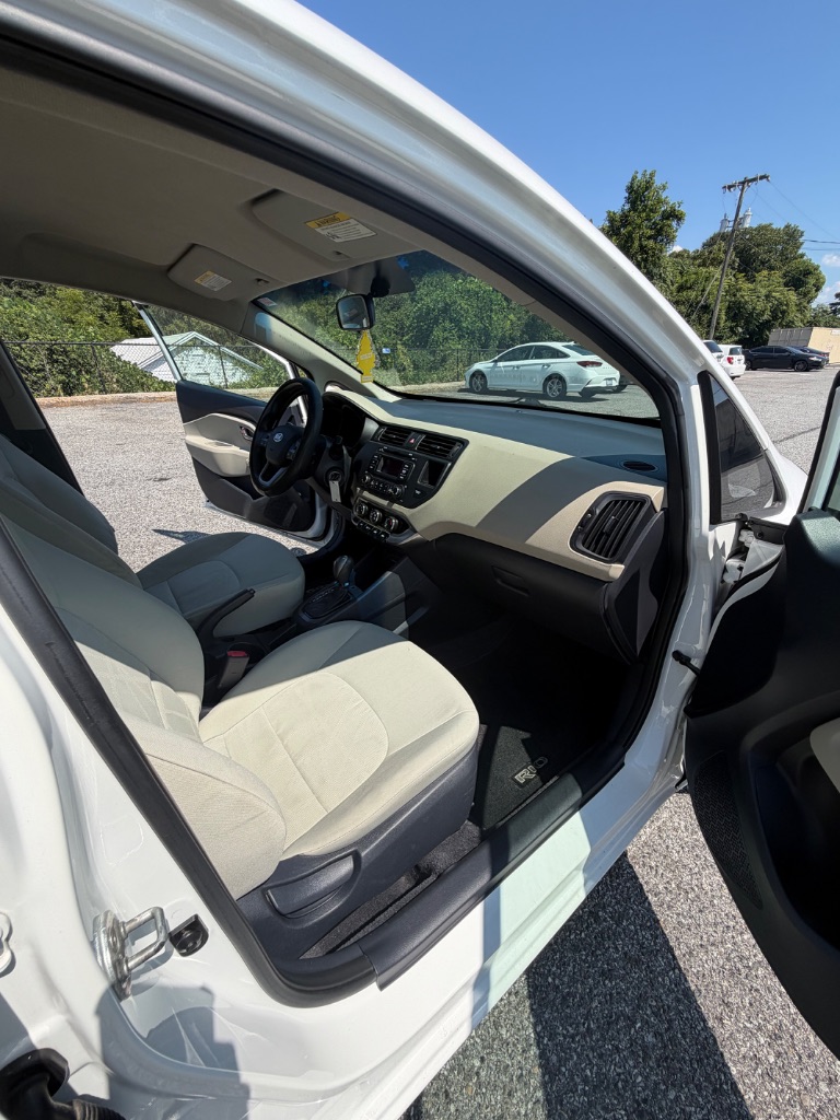 2012 Kia Rio - $3,495