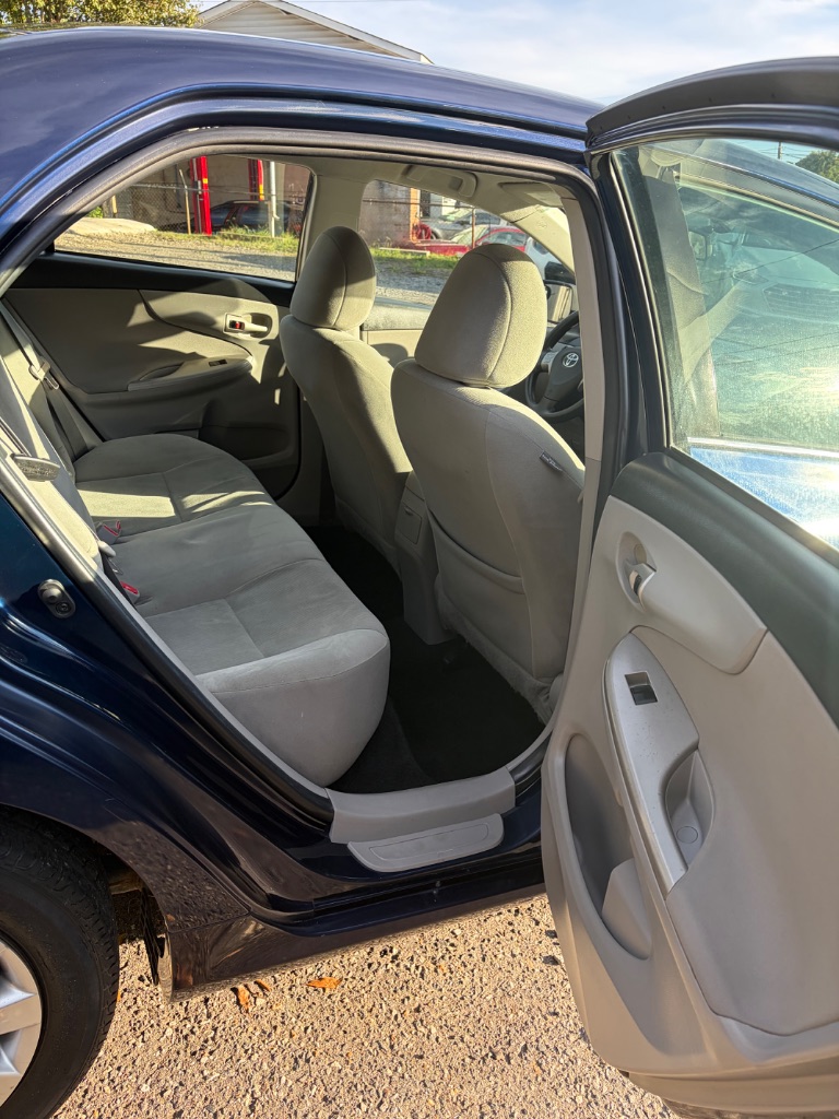 2013 Toyota Corolla - $8,595
