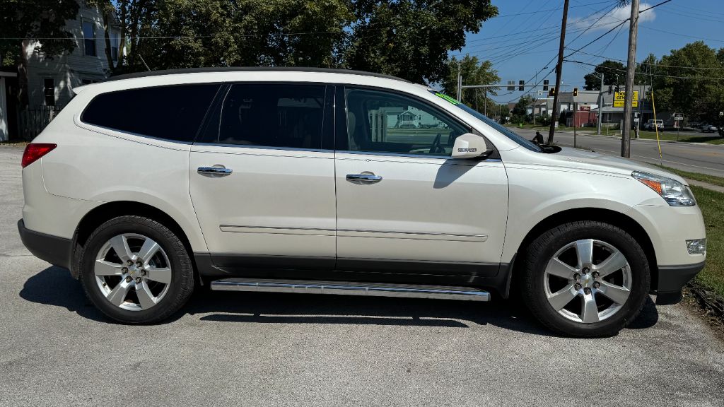 2012 Chevrolet Traverse - $7,800