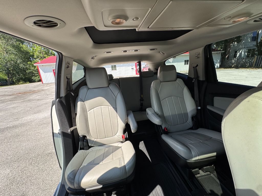 2012 Chevrolet Traverse - $7,800