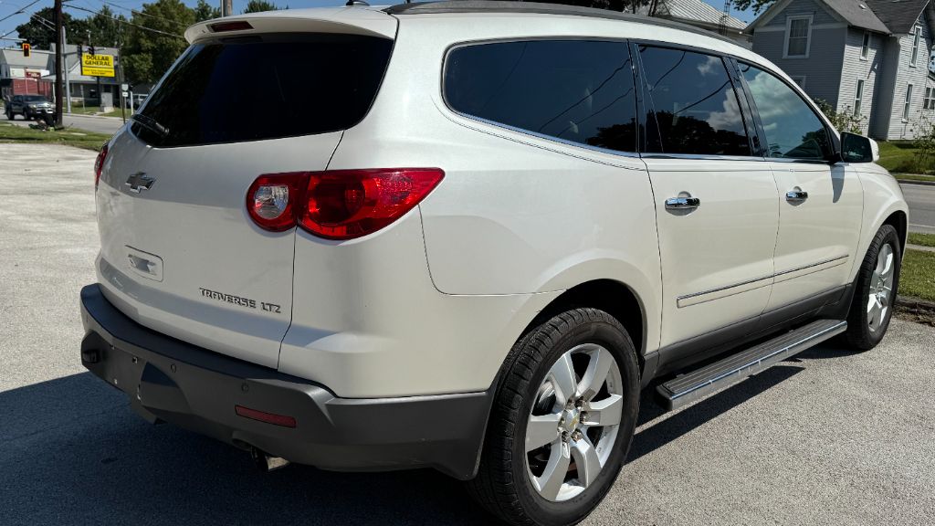 2012 Chevrolet Traverse - $7,800