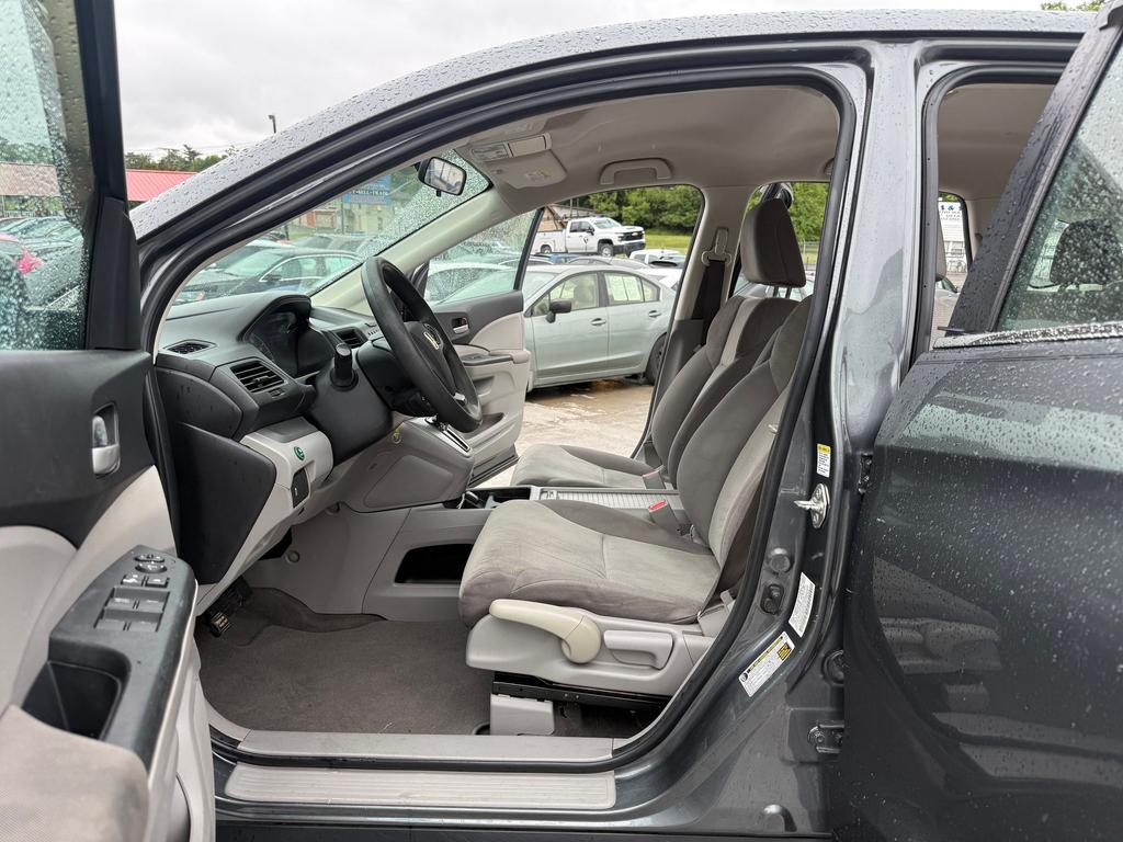 2013 Honda CR-V - $5,900