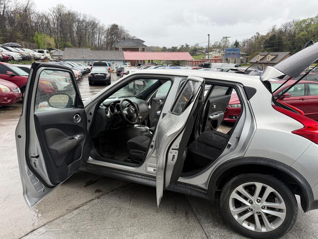 2011 Nissan JUKE - $3,995