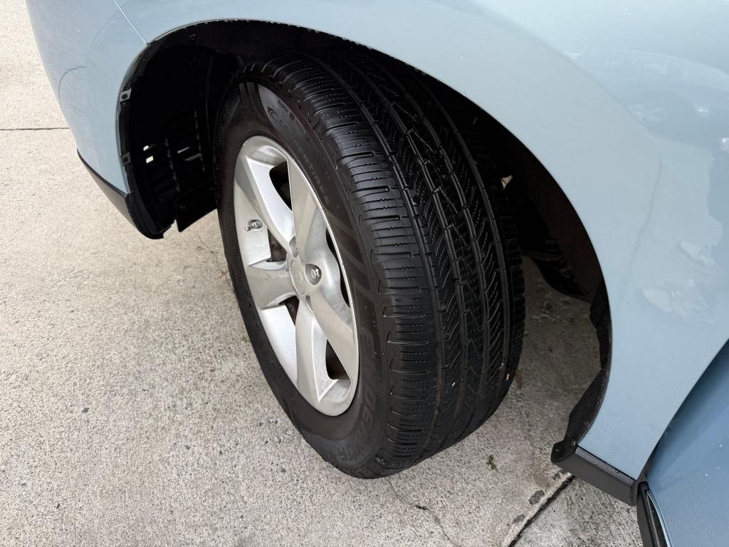2011 Lexus RX - $12,900
