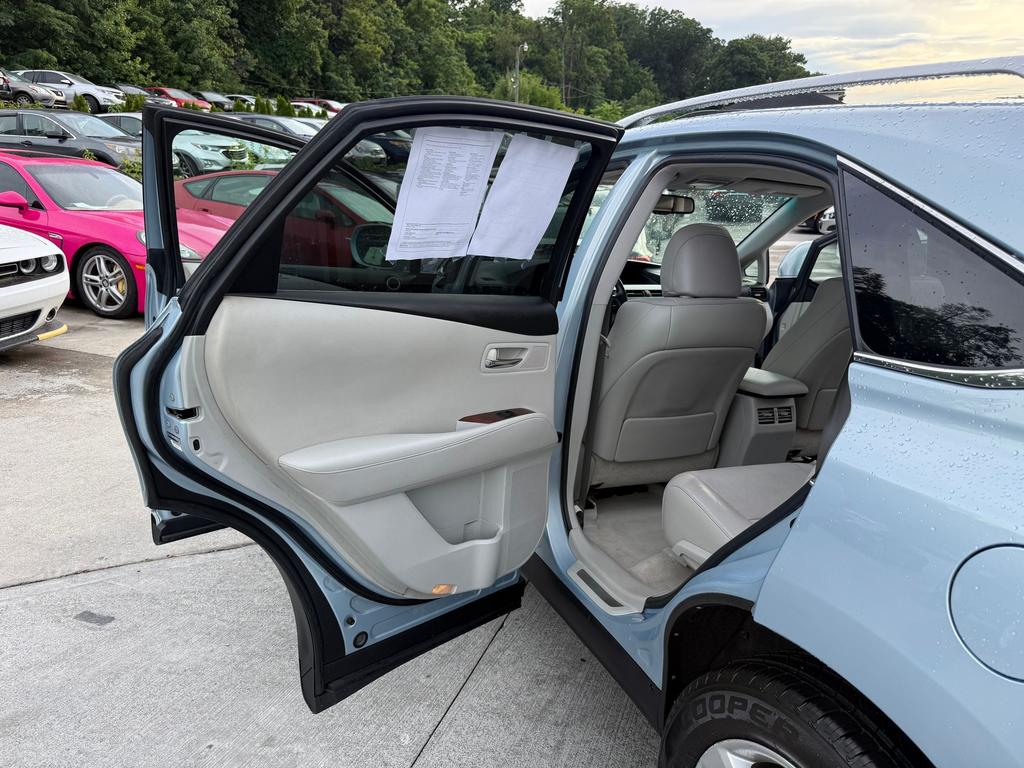 2011 Lexus RX - $12,900