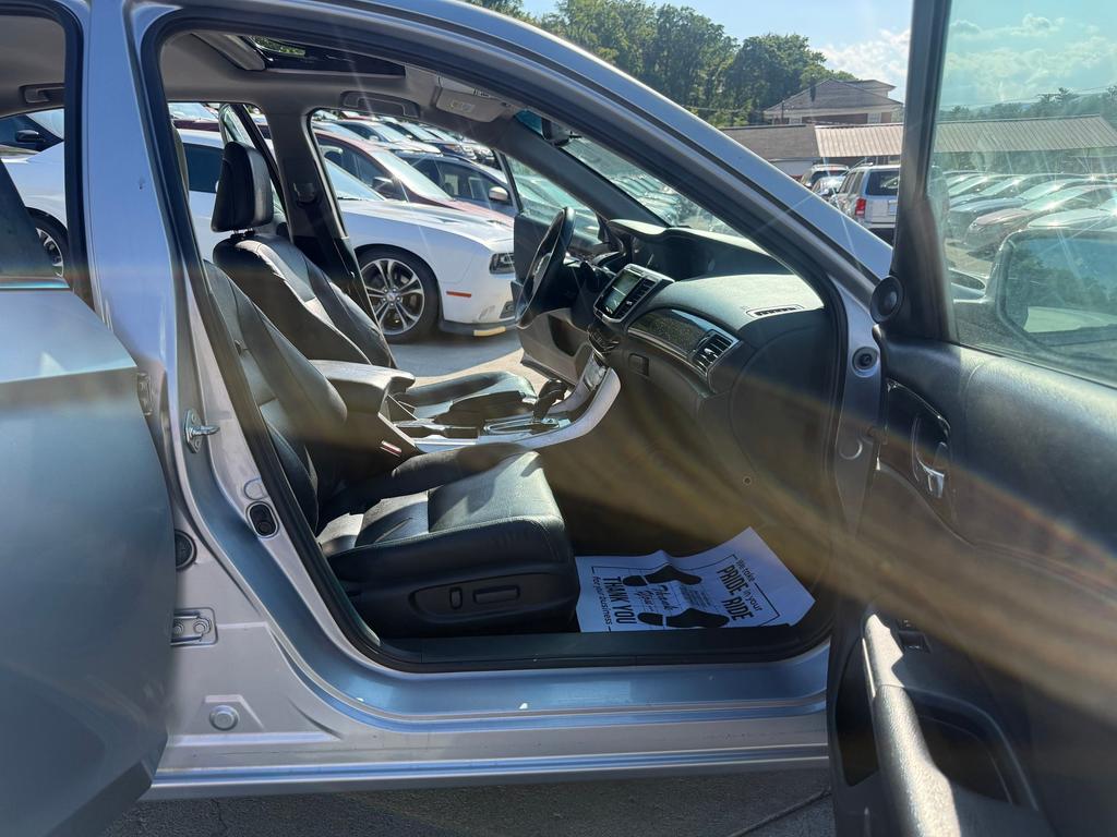 2016 Honda Accord - $15,500