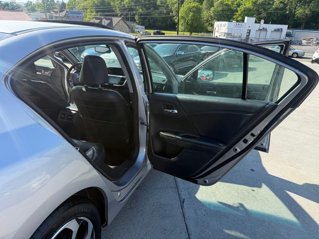 2016 Honda Accord - $15,500