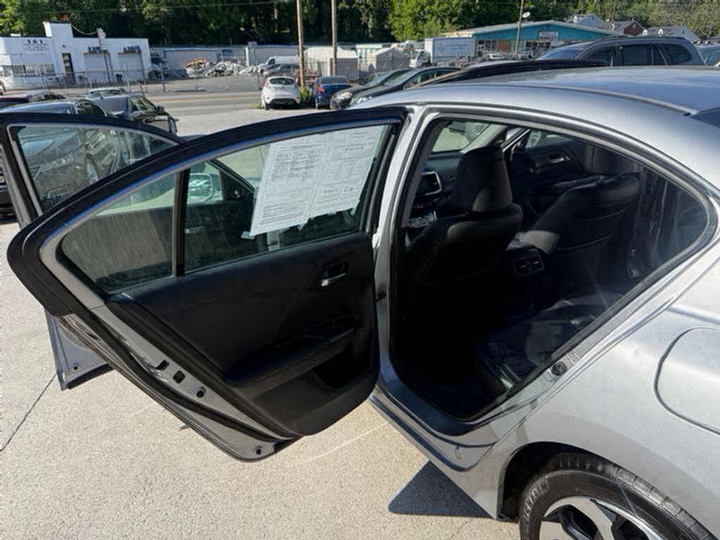 2016 Honda Accord - $15,500