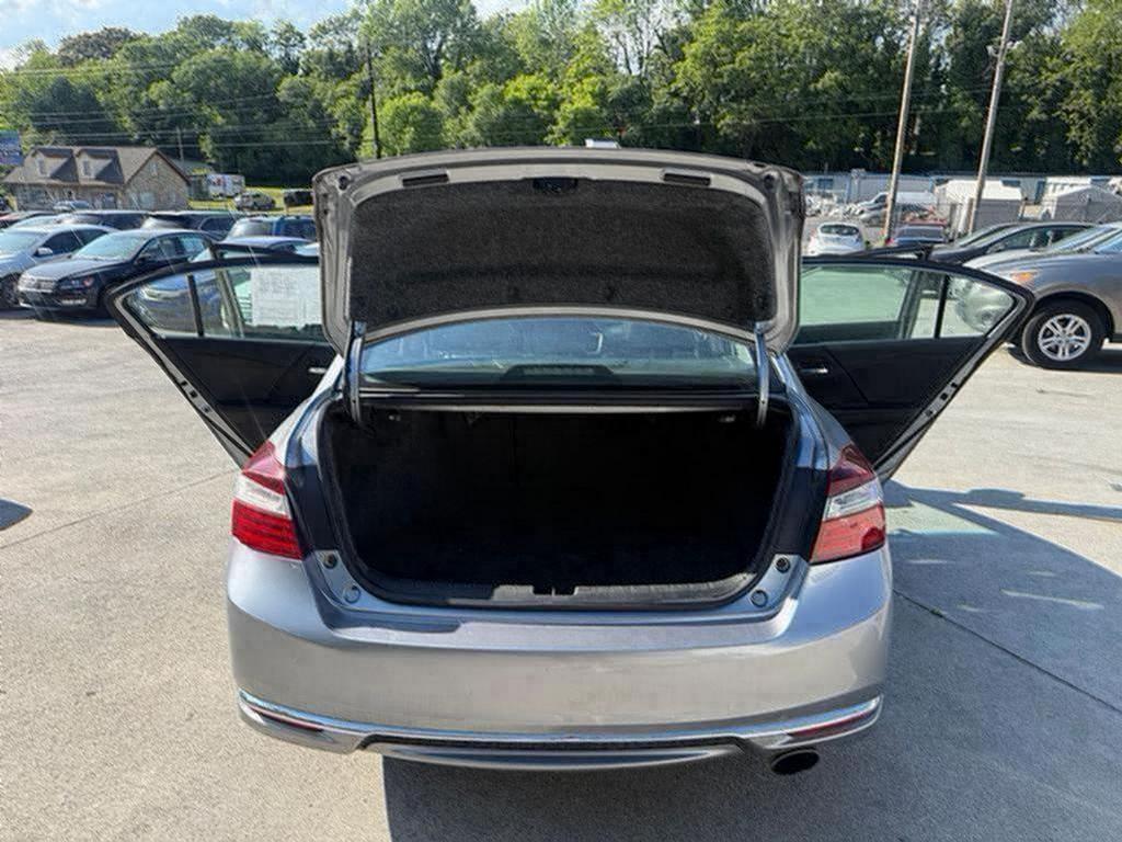 2016 Honda Accord - $15,500