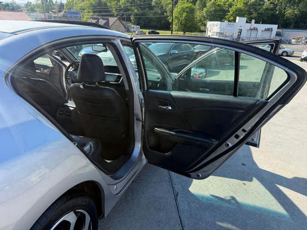 2016 Honda Accord - $15,500