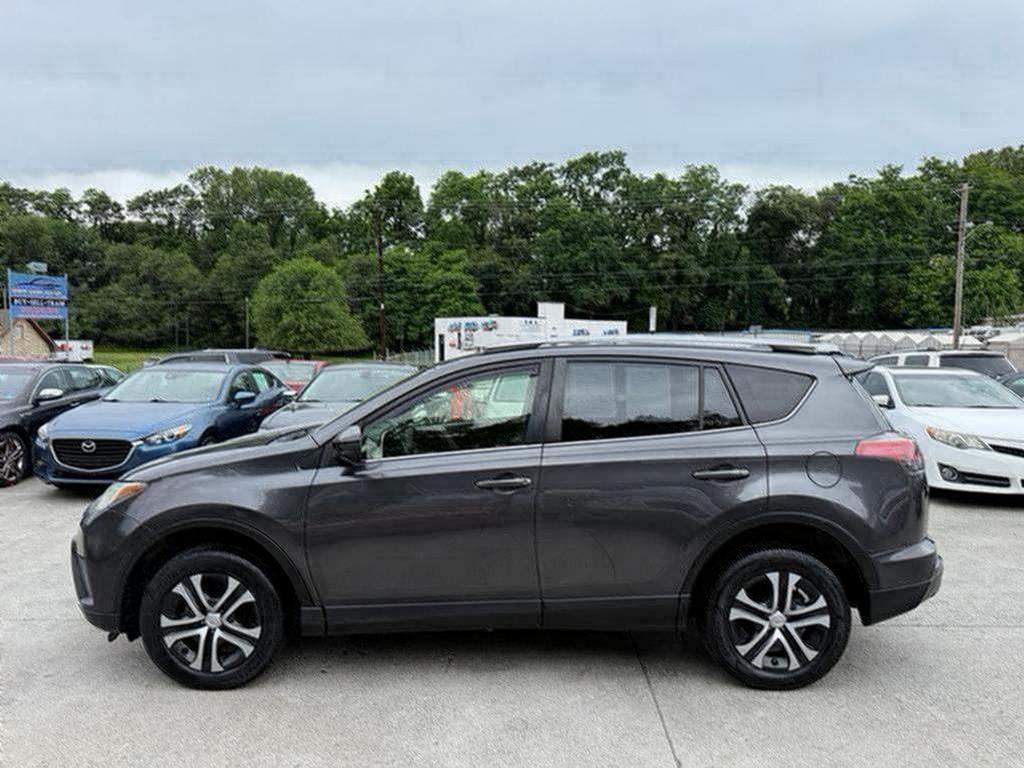 2017 Toyota RAV4 - $15,995