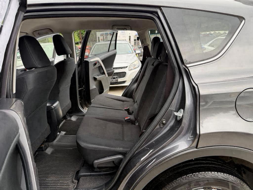 2017 Toyota RAV4 - $15,995