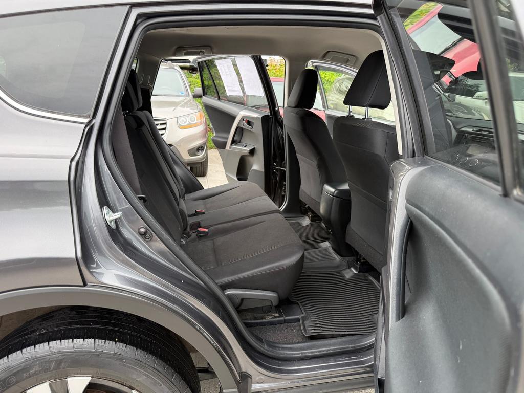 2017 Toyota RAV4 - $15,995