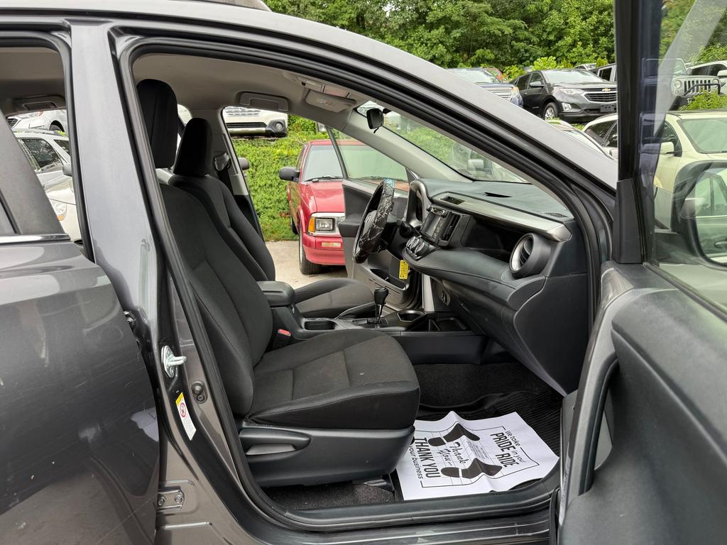 2017 Toyota RAV4 - $15,995