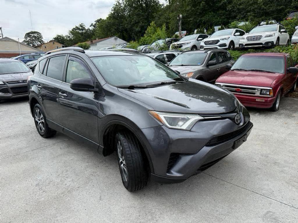 2017 Toyota RAV4 - $15,995