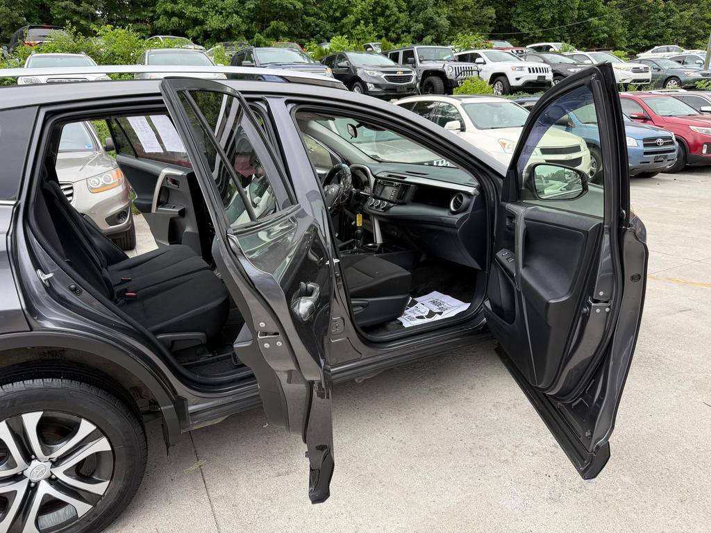 2017 Toyota RAV4 - $15,995