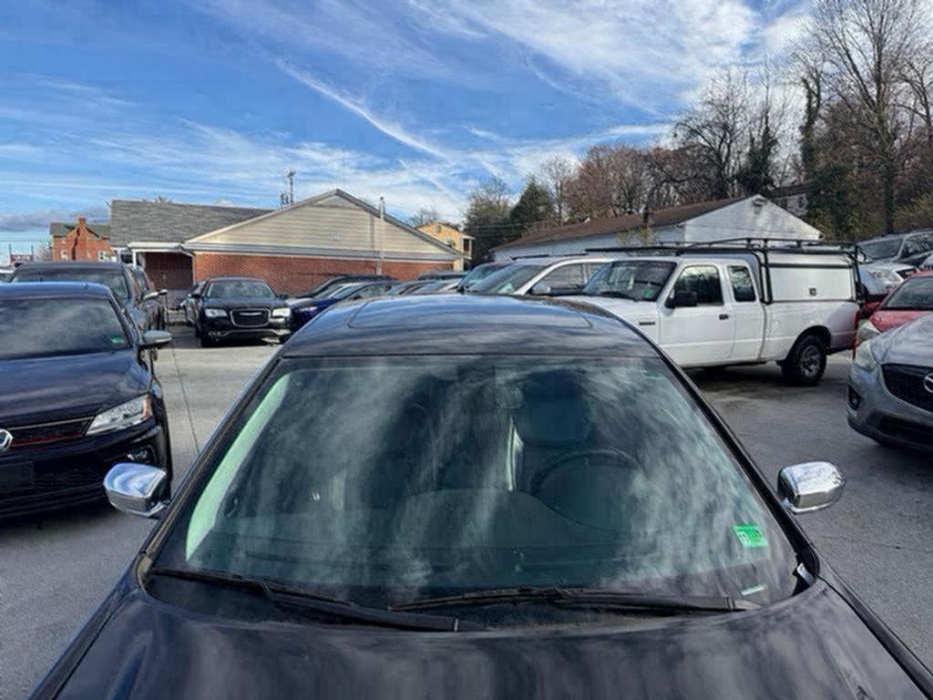 2020 Chrysler 300 - $13,500