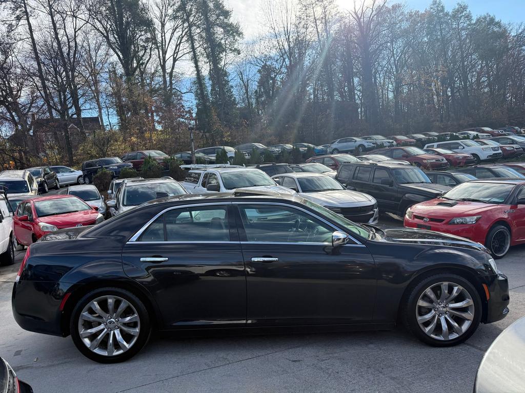 2020 Chrysler 300 - $13,500