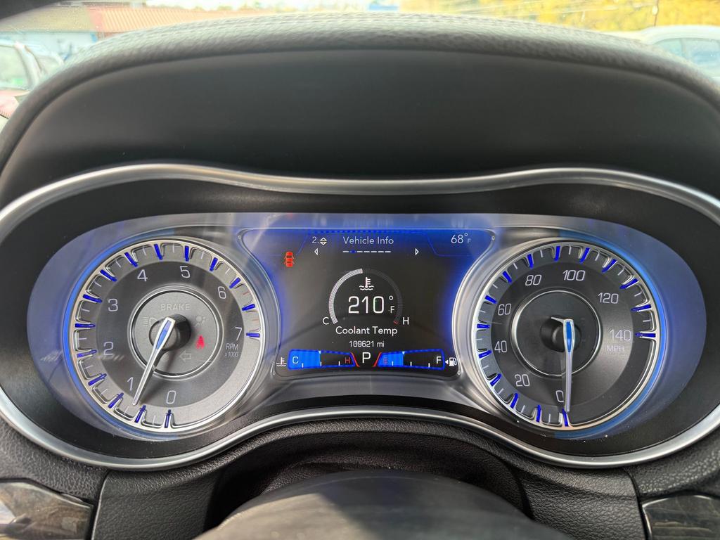 2020 Chrysler 300 - $13,500