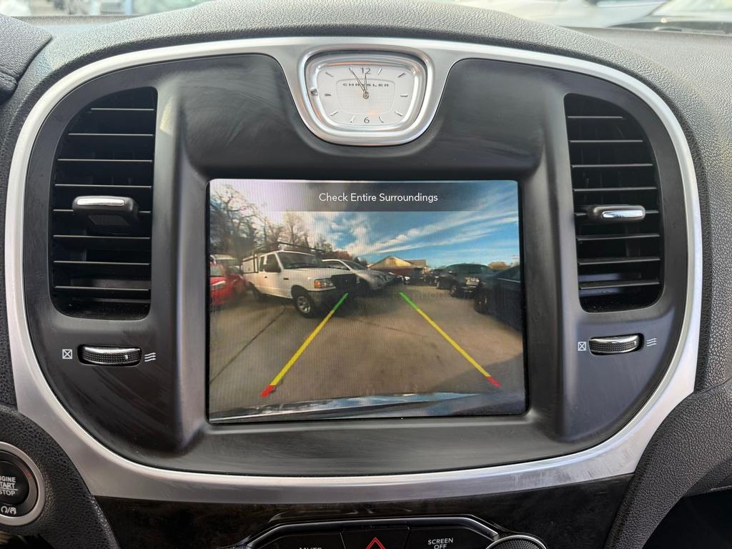 2020 Chrysler 300 - $13,500