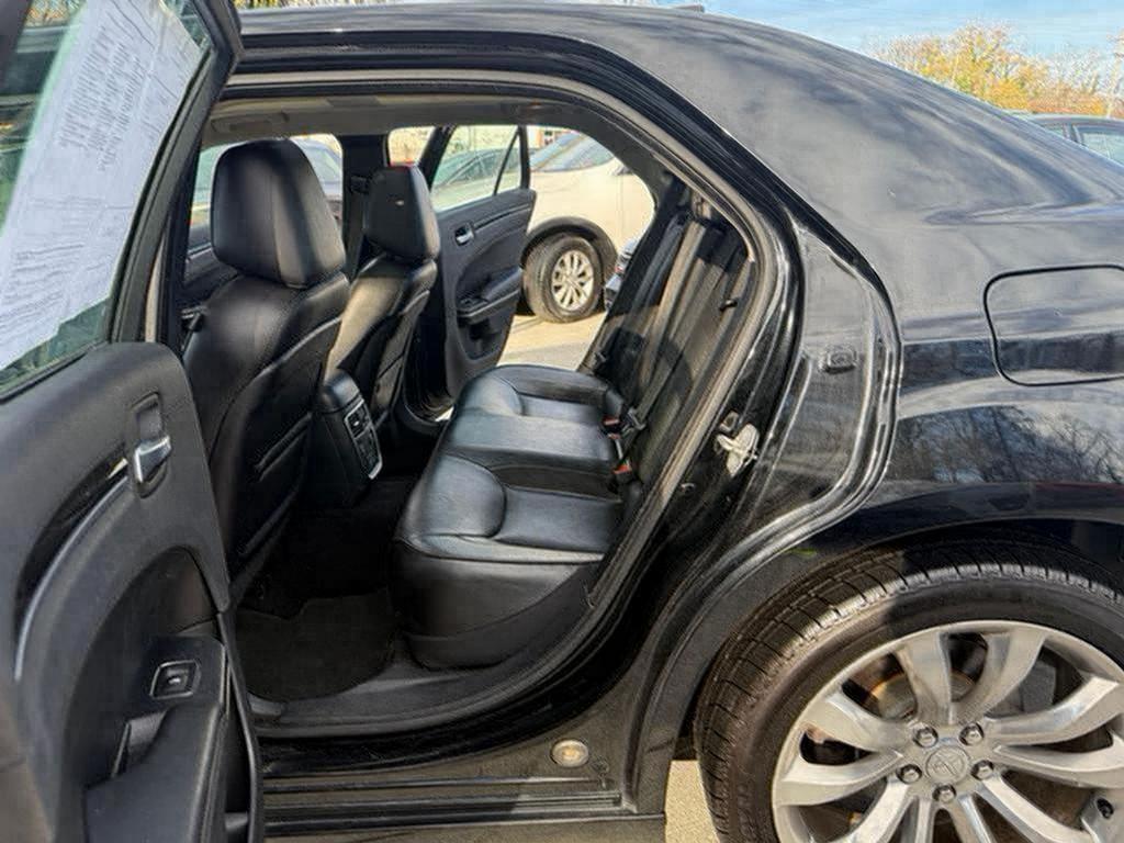 2020 Chrysler 300 - $13,500