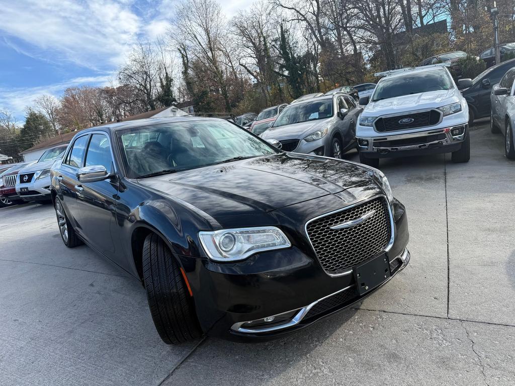 2020 Chrysler 300 - $13,500