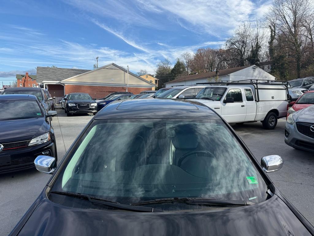 2020 Chrysler 300 - $13,500