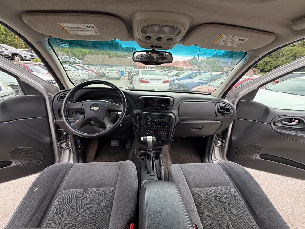 2006 Chevrolet Blazer - $2,700