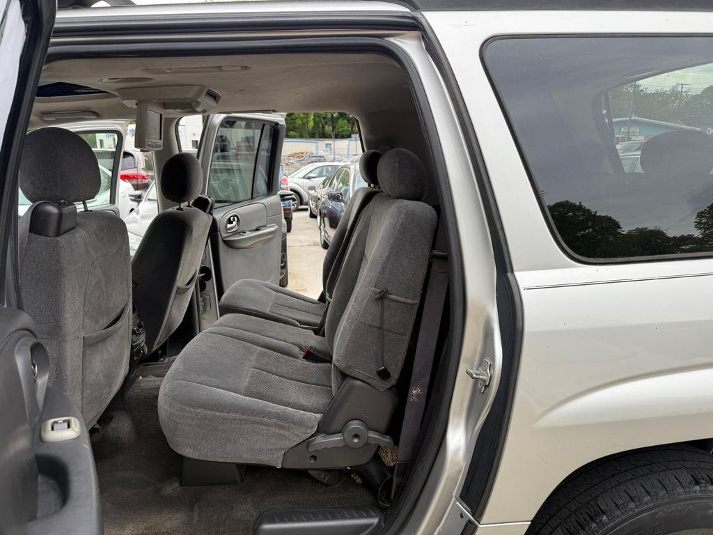 2006 Chevrolet Blazer - $2,700