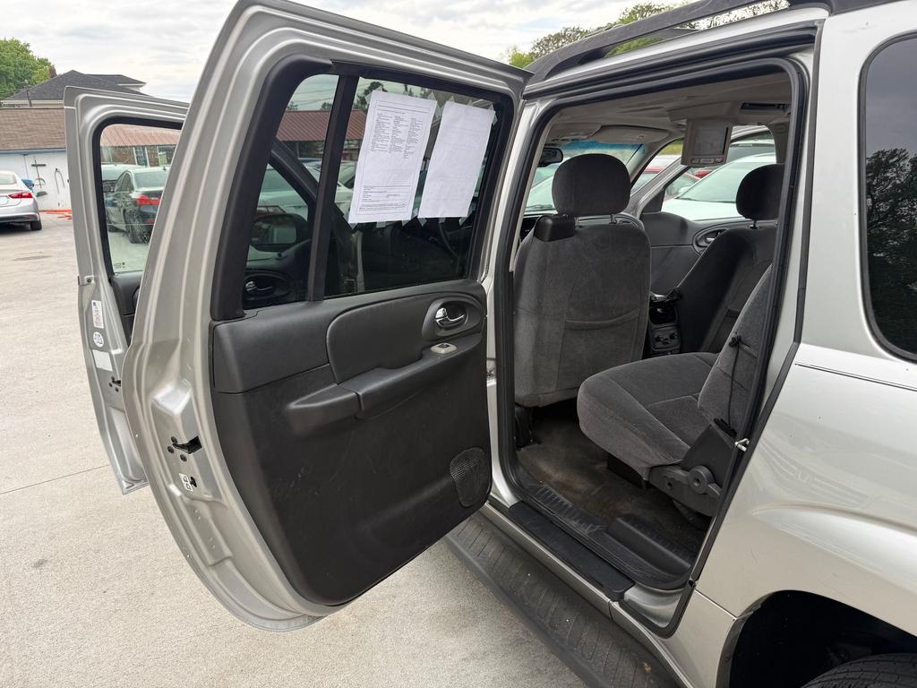2006 Chevrolet Blazer - $2,700