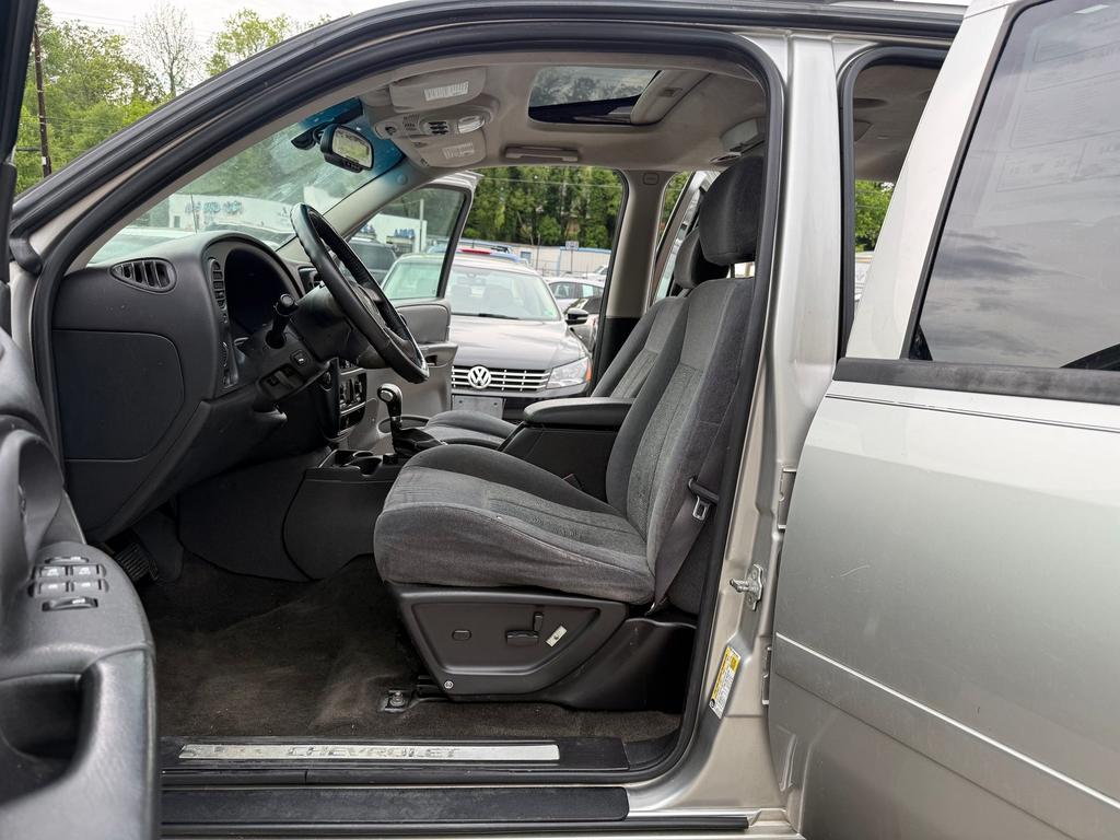 2006 Chevrolet Blazer - $2,700