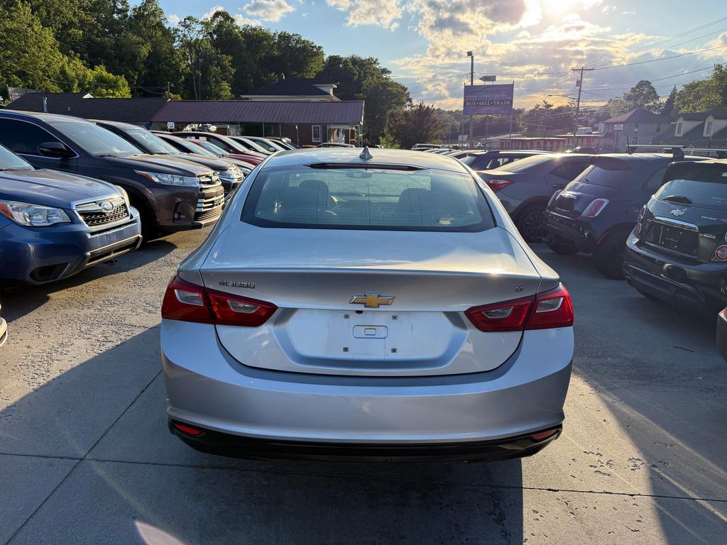 2018 Chevrolet Malibu - $6,900