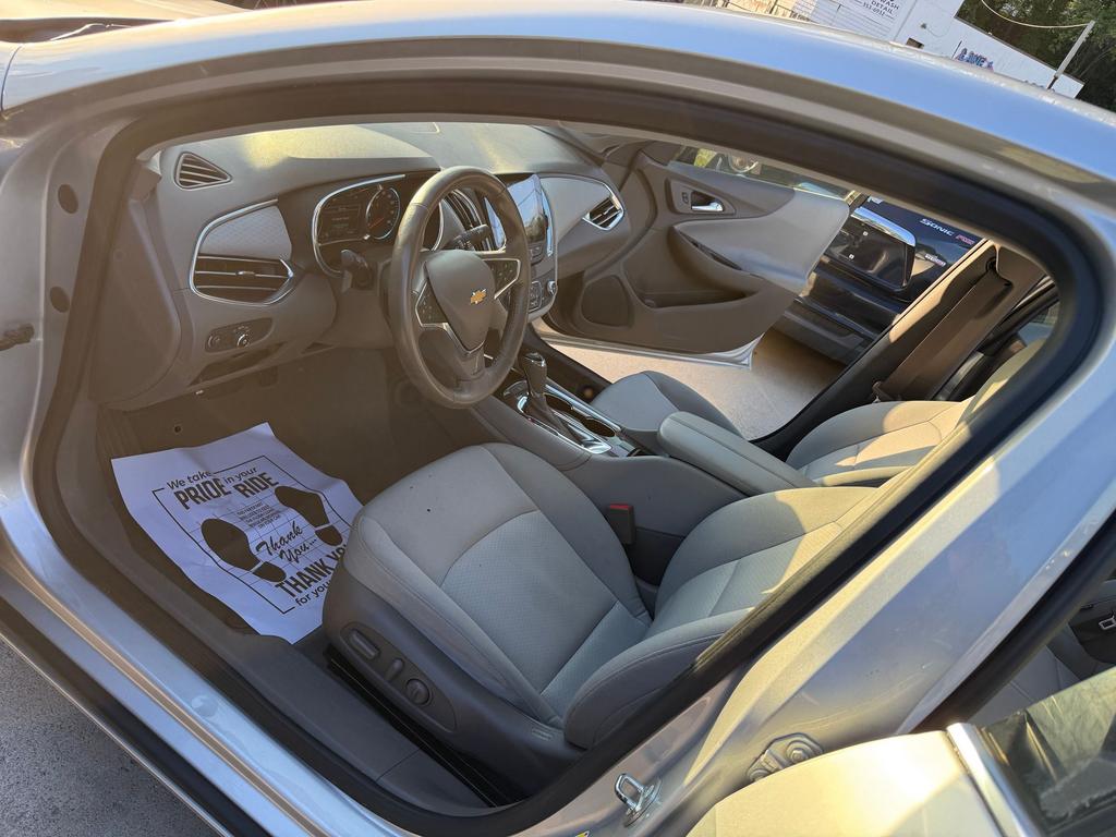2018 Chevrolet Malibu - $6,900