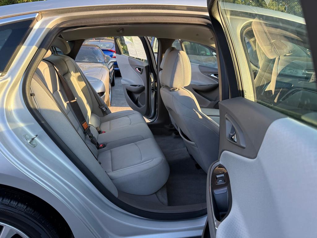2018 Chevrolet Malibu - $6,900