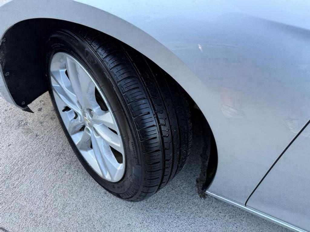 2018 Chevrolet Malibu - $6,900