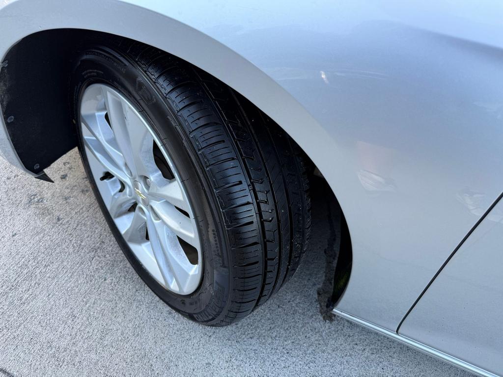 2018 Chevrolet Malibu - $6,900