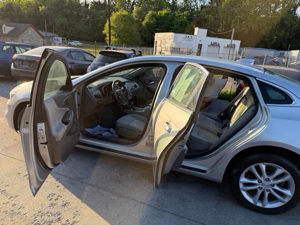 2018 Chevrolet Malibu - $6,900