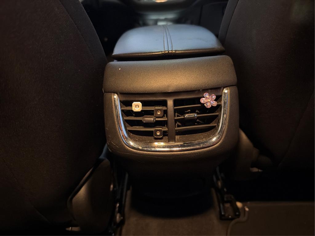 2022 Chevrolet Malibu - $16,500