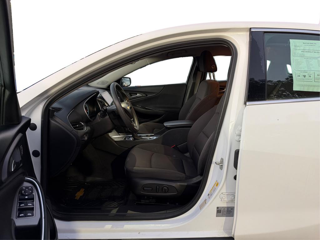2022 Chevrolet Malibu - $16,500