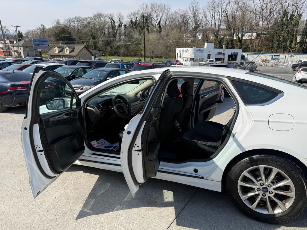 2017 Ford Fusion - $5,900