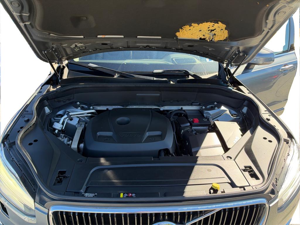 2017 Volvo XC90 - $18,500