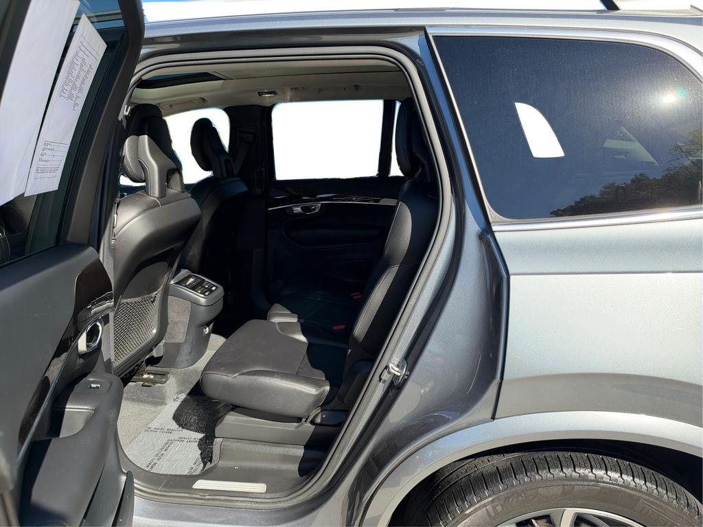 2017 Volvo XC90 - $18,500