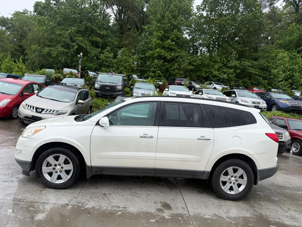 2012 Chevrolet Traverse - $4,995