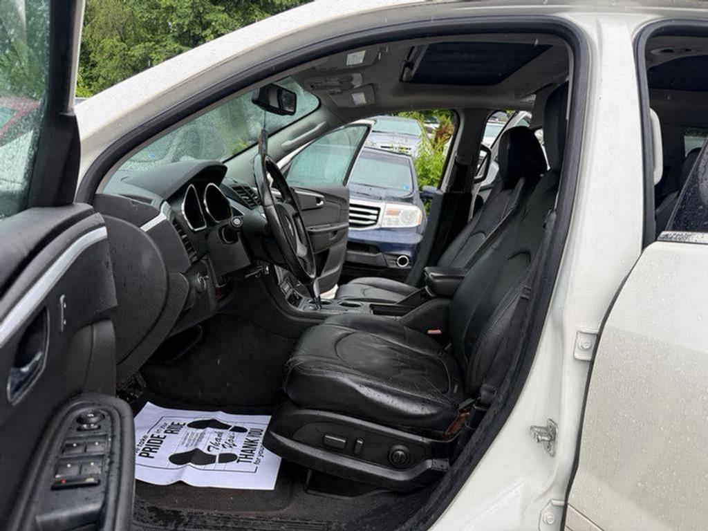 2012 Chevrolet Traverse - $4,995