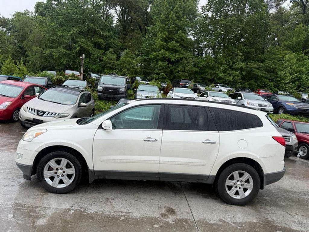 2012 Chevrolet Traverse - $4,995