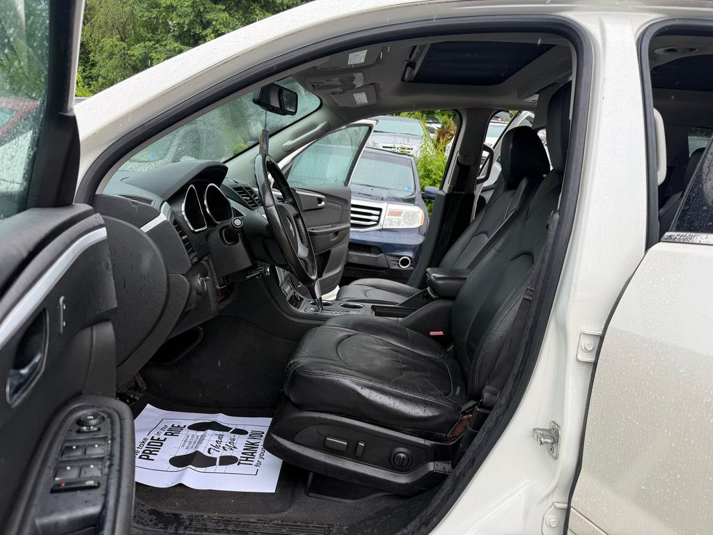 2012 Chevrolet Traverse - $4,995
