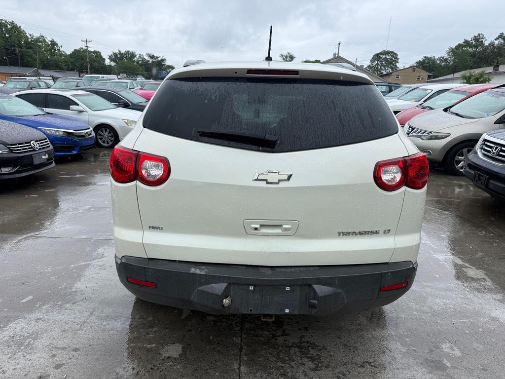 2012 Chevrolet Traverse - $4,995