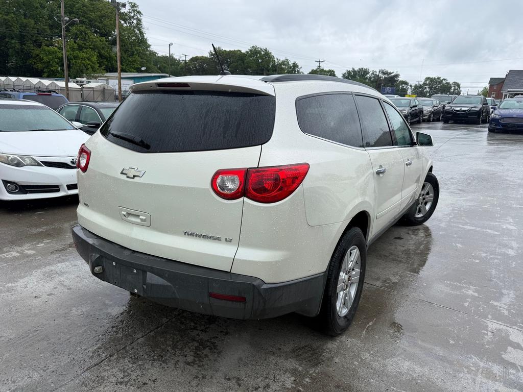 2012 Chevrolet Traverse - $4,995